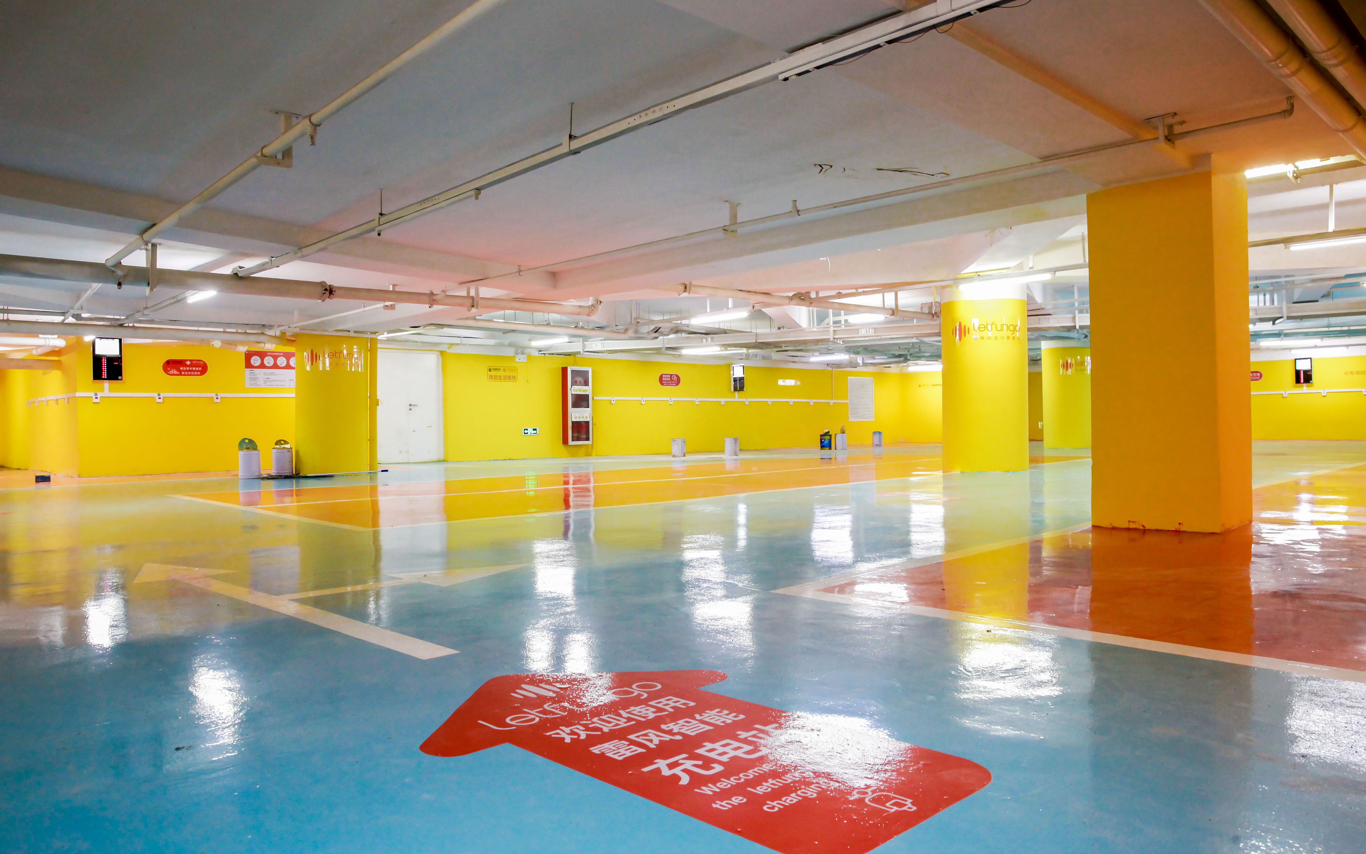 联手西溪银泰城雷风letfungo地下车库惊艳亮相